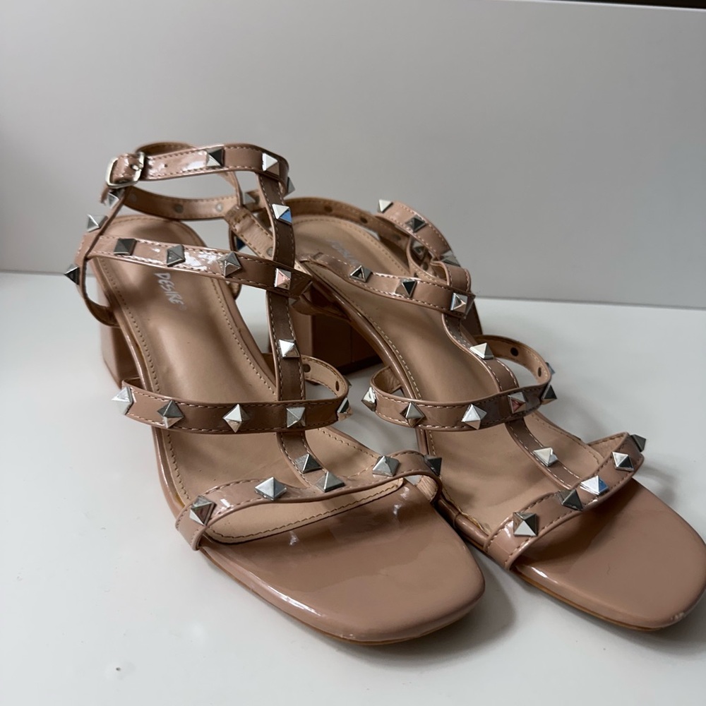 Public Desire Tan Heels Elegant and Stylish
